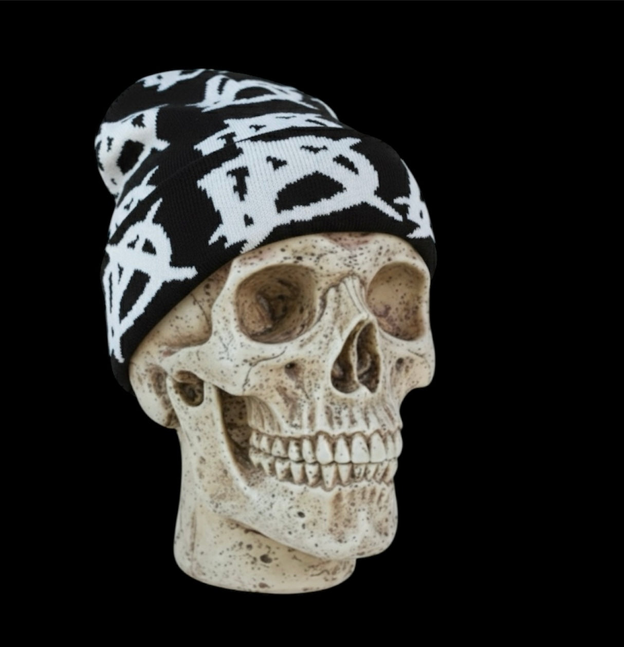 OUTLAW SKULLY - BLACK/WHITE